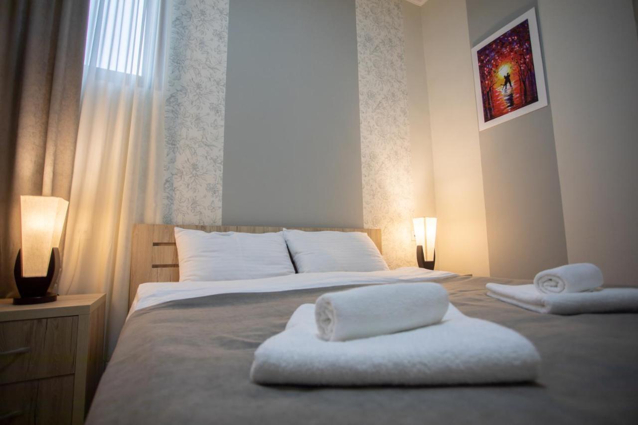 Peradia Hotel Koetaisi Buitenkant foto
